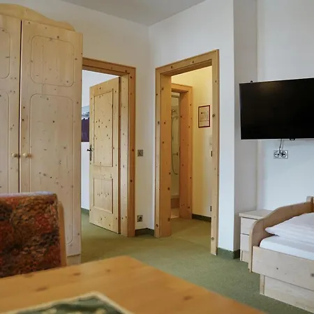 Piz Alpin B&B Colfosco Exterior photo